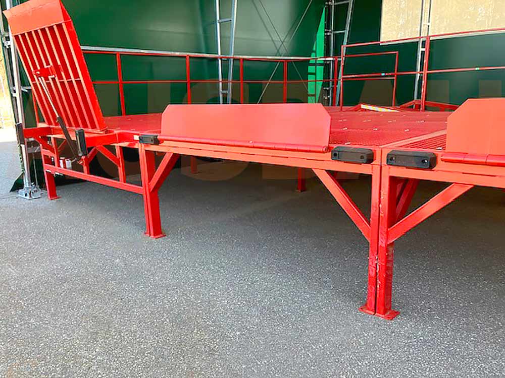 Rampe di carico da piazzale e mobili AUSBAU per la logistica militare